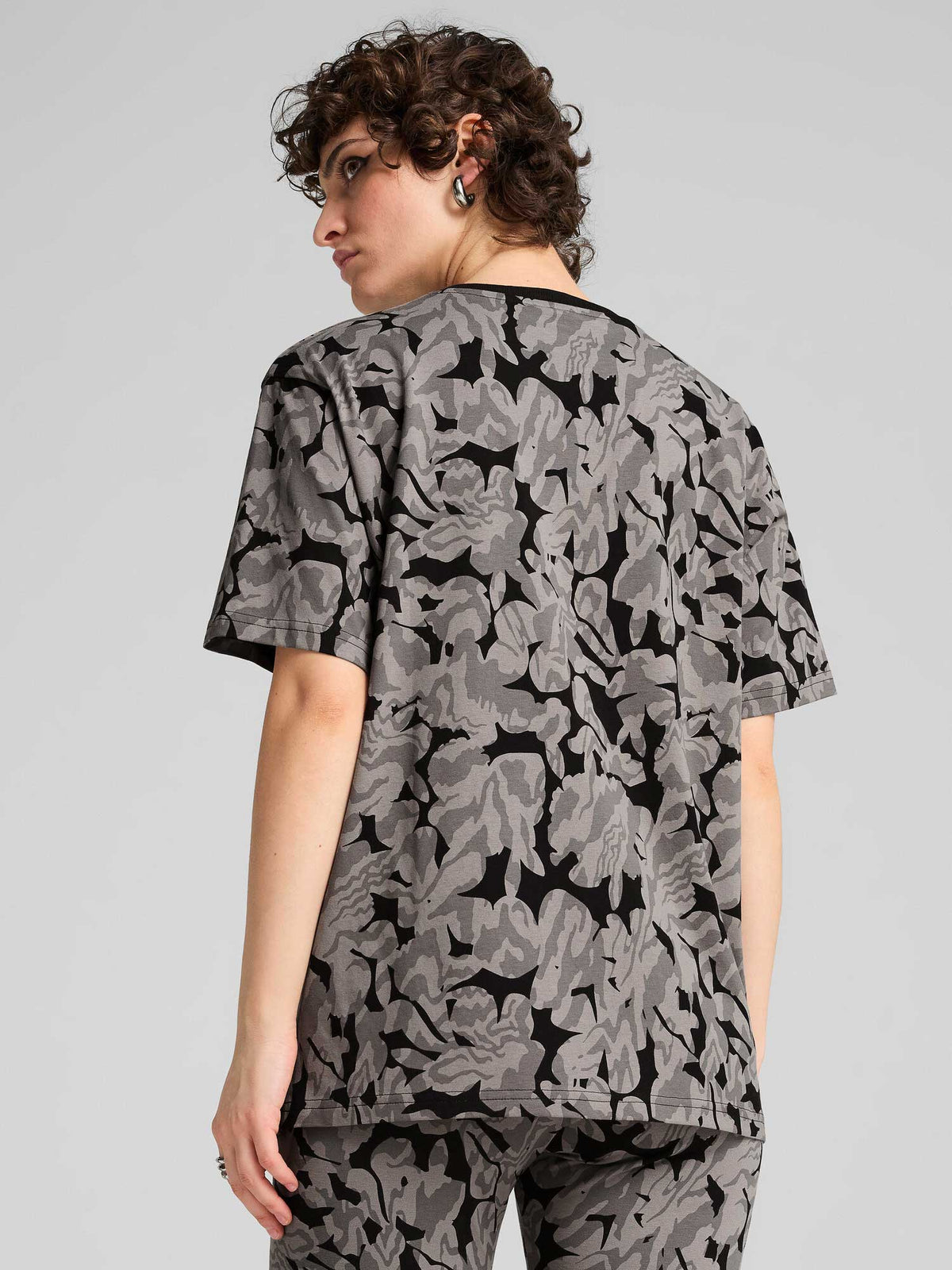PUMA Тениска ESS NATURE 2.0 AOP Tee